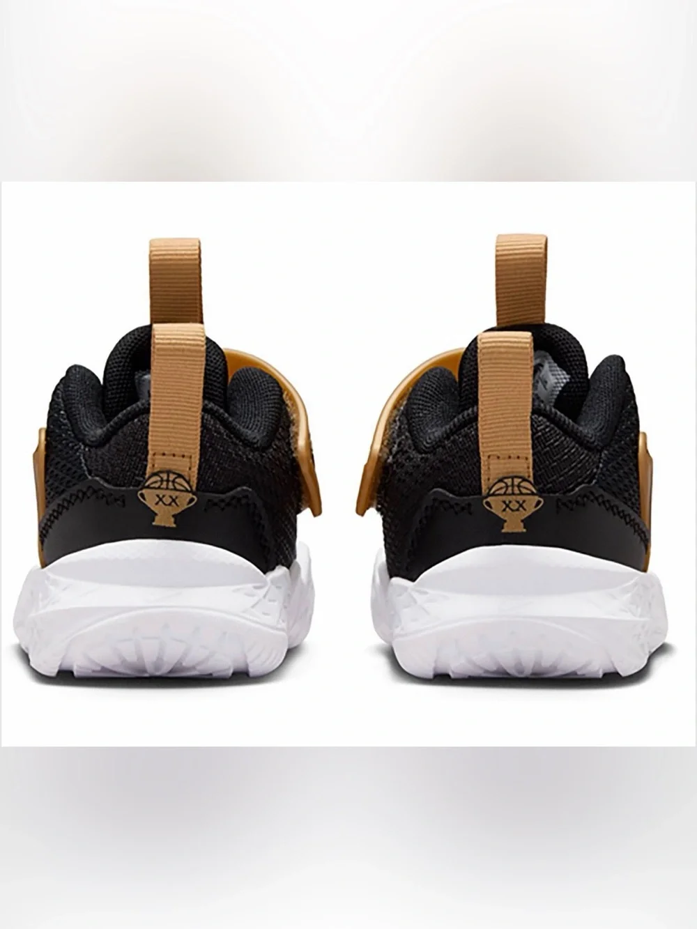 Nike Toddlers Team Hustle D12 Black/Gold Shoes!!(5)